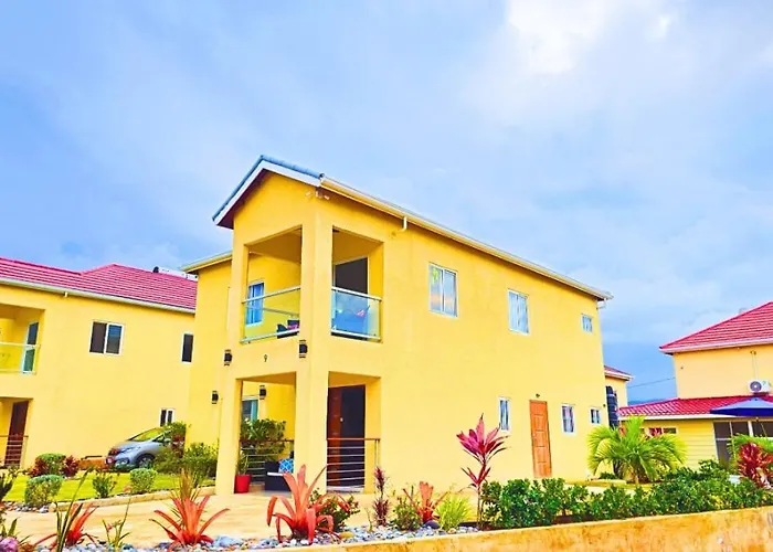 The Maison At Holiday home